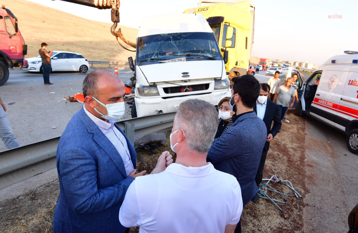 Gaziantep'de kaza: 3 kişi öldü, 16 kişi yaralandı
