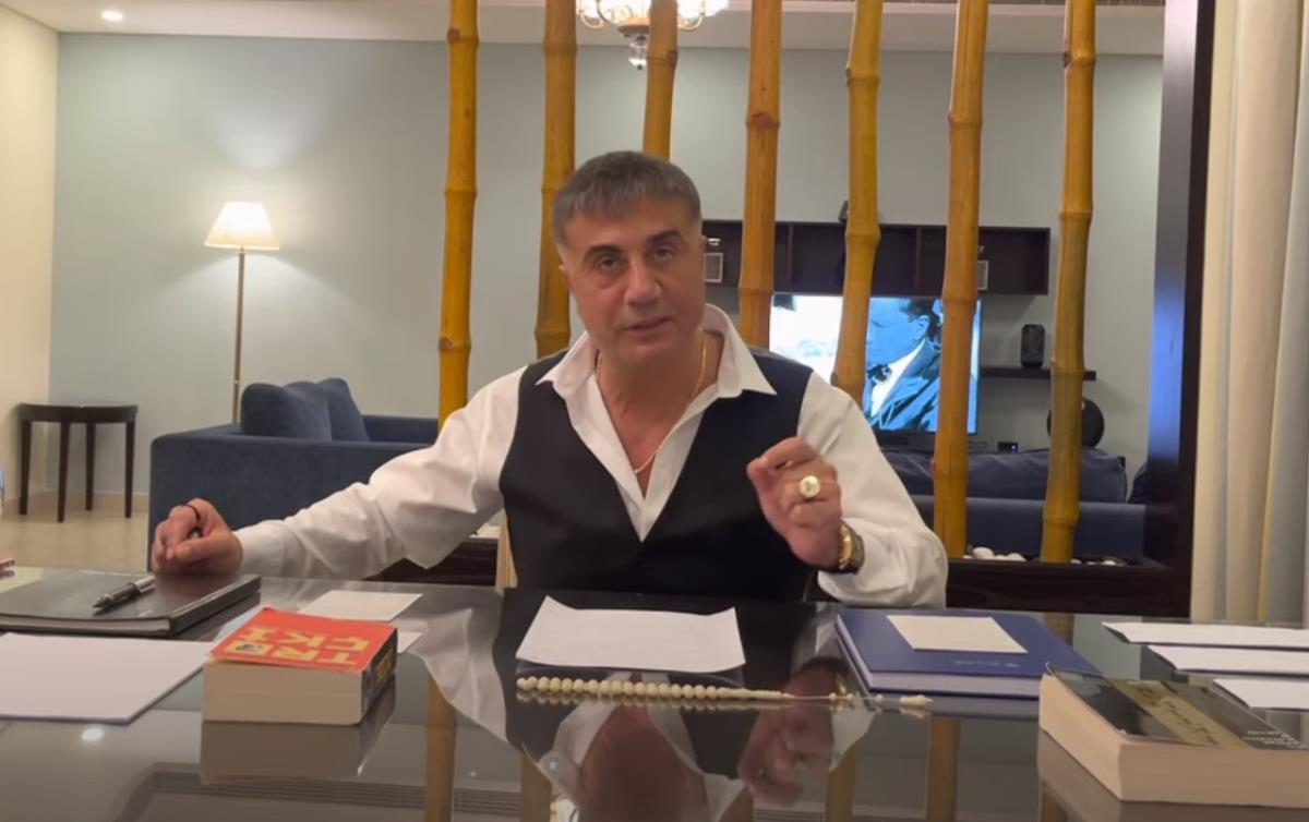 "Haddi aşmamak lazım" Sedat Peker yangınlar için yardım isteyen yurttaşları hedef gösterenlere tepki gösterdi