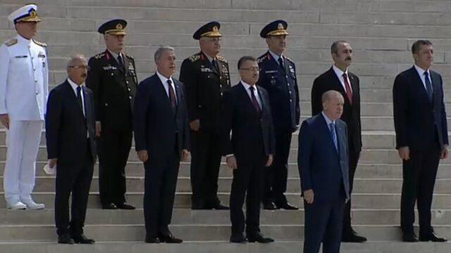 Erdoğan ve YAŞ üyelerinden Anıtkabir'e ziyaret