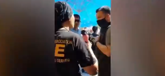 Vatandaşlar Bekir Pakdemirli'yi protesto etti! ''Her yer yandı, devletin helikopterleri neredeydi?"