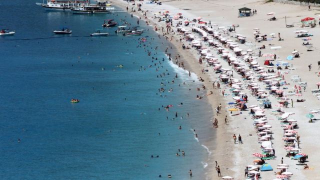 Turizme koronavirüs salgınından sonra bir de yangın darbesi!