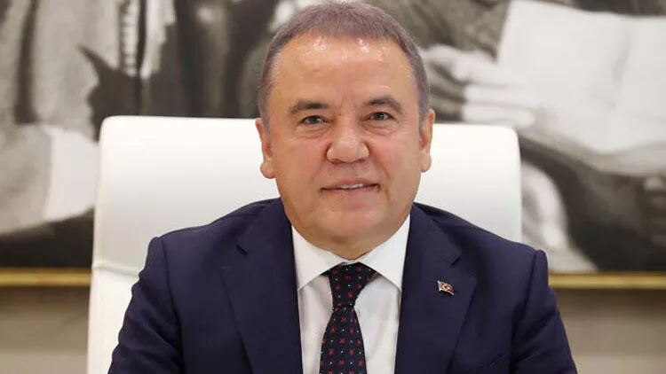 Antalya Büyükşehir Belediye Başkanı Muhittin Böcek tedavi altına alındı