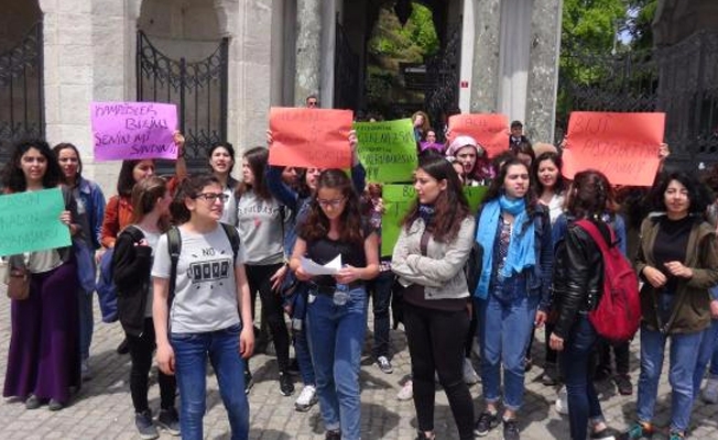 İstanbul Üniversitesi öğrencilerinden tacize karşı eylem