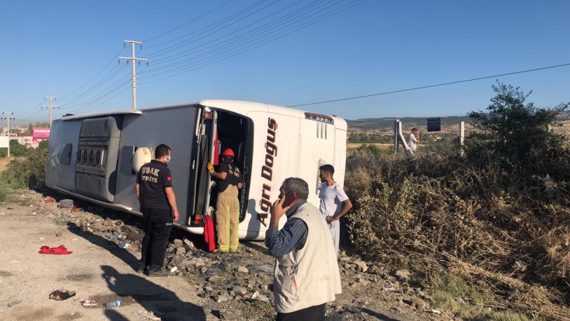 Bu kez de Uşak'ta yolcu otobüsünden kötü haber! 33 yaralı