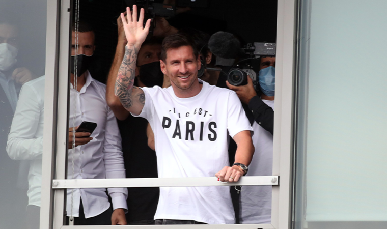 Lionel Messi, Paris'e gitti!