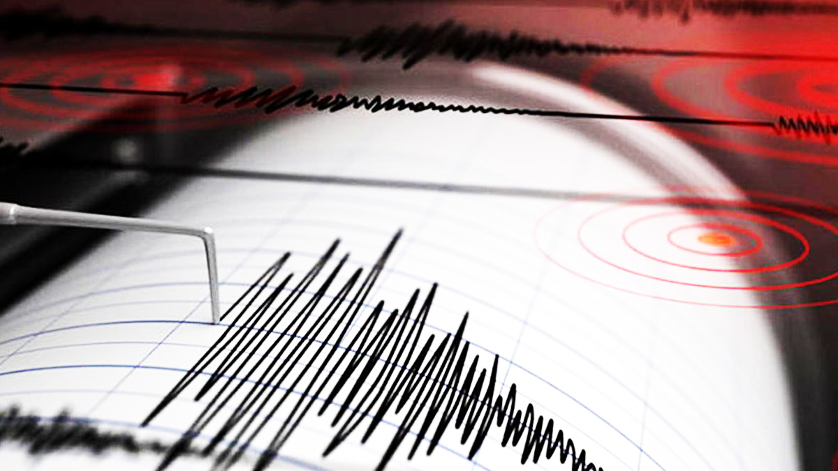 Datça'da 4.2 büyüklüğünde deprem paniği!