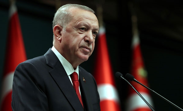 Dikkat çekti! Erdoğan'ın katıldığı canlı yayında 'prompter' detayı...