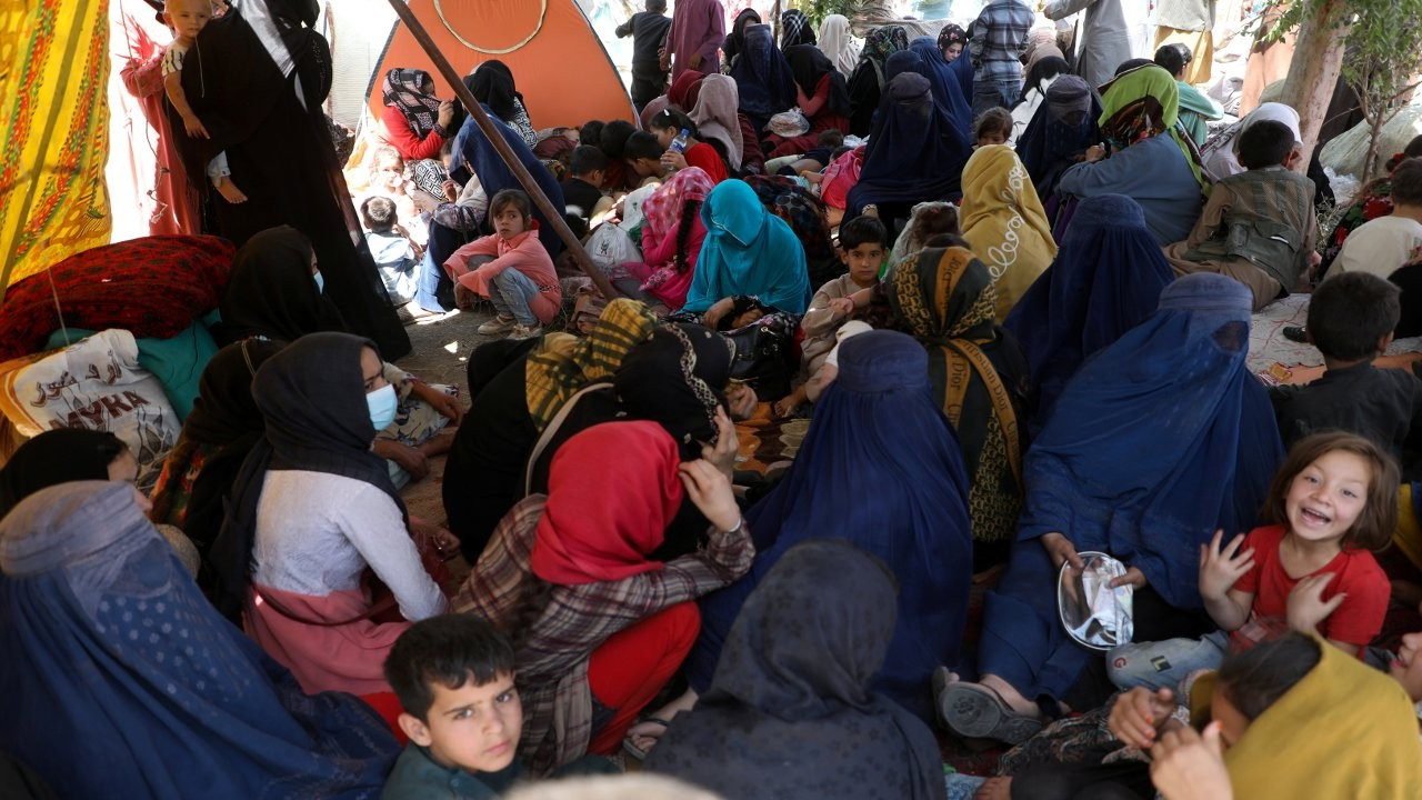 Taliban'ın tehdidi altındaki kadınlardan kan donduran açıklamalar "Öldürmeye geliyorlar"
