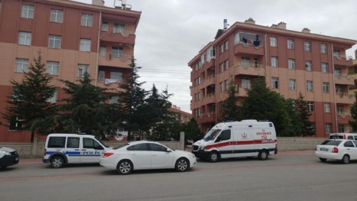 Bir evde 3 ceset!