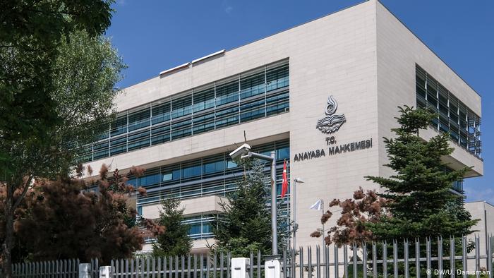 Anayasa Mahkemesi'nden 14 emekli general için karar