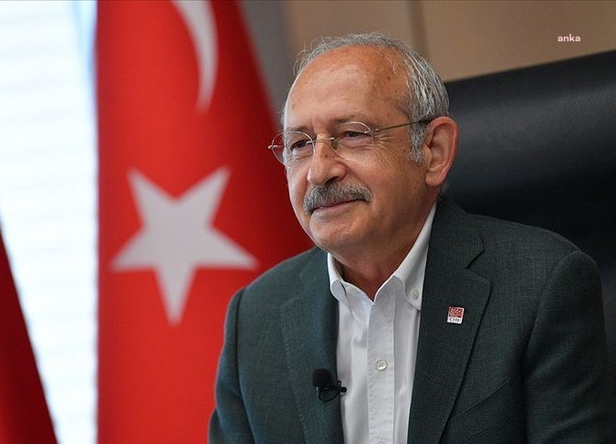 "Cumhuriyetimizi, ne pahasına olursa olsun demokrasi ile taçlandıracağız"