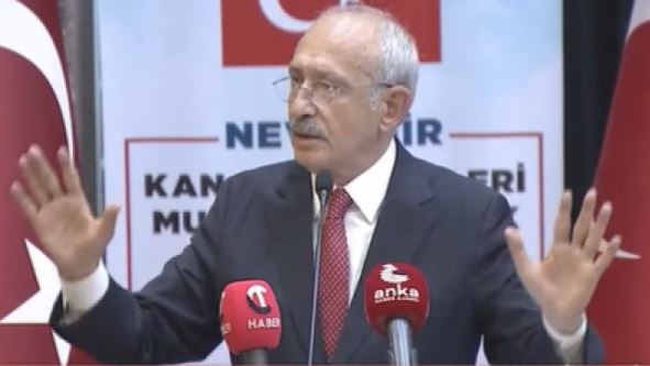 "Cumhurbaşkanı olacak kişi çok önemli günlerde konuşur ve bütün millet büyük bir dikkatle dinler"