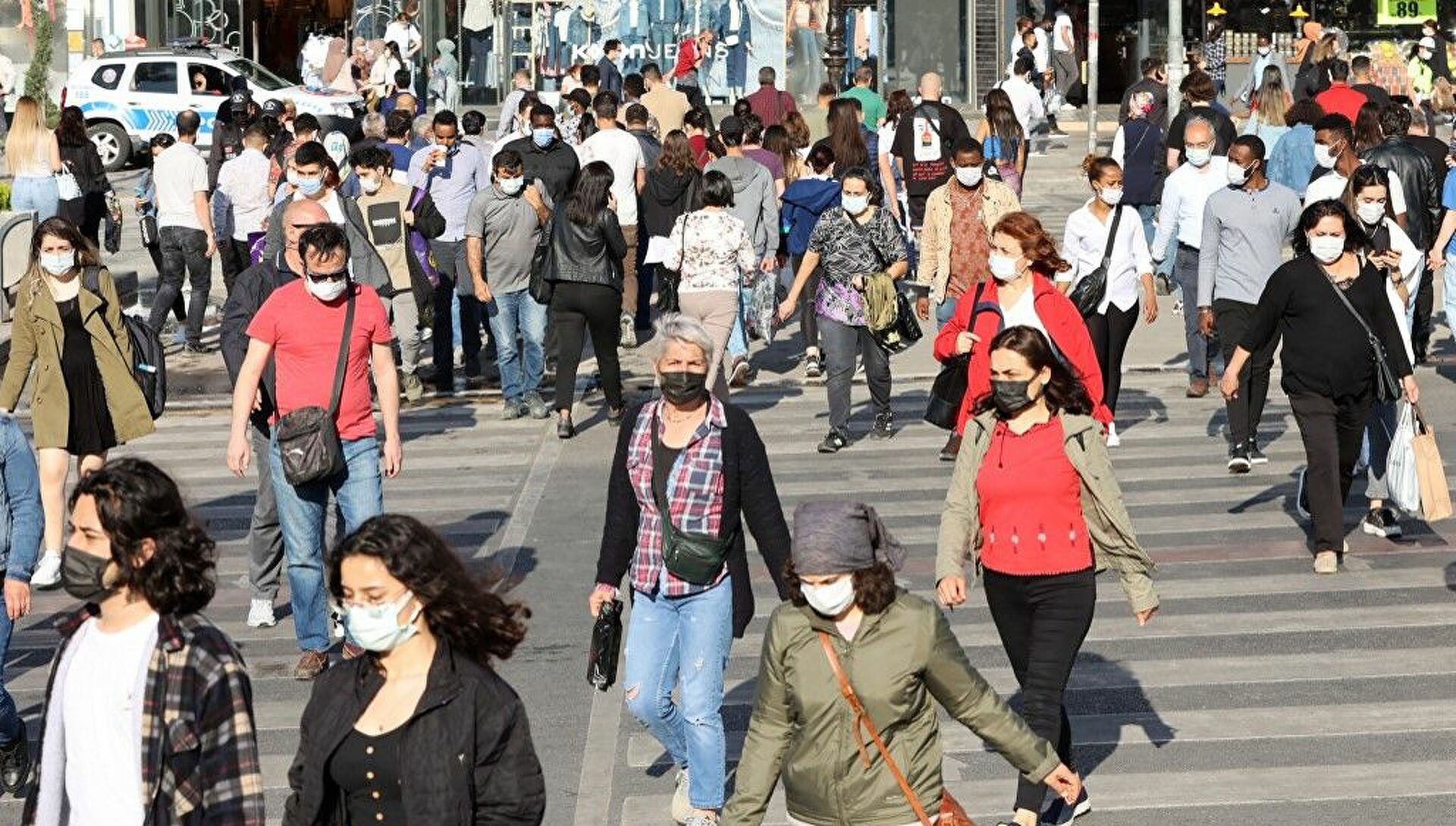 Koronavirüsten 276 kişi daha yaşamını yitirdi, 22 bin 857 yeni vaka var