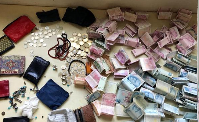 Diyarbakır'da dilencinin cebinden 14 bin lira çıktı