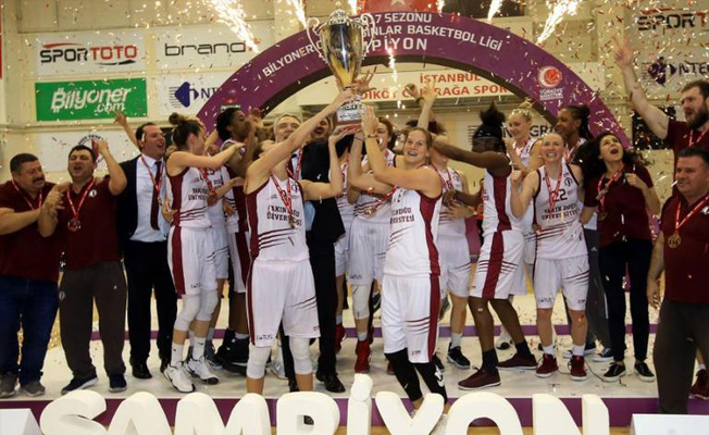 YDÜ Fenerbahçe'yi devirdi, şampiyon oldu!