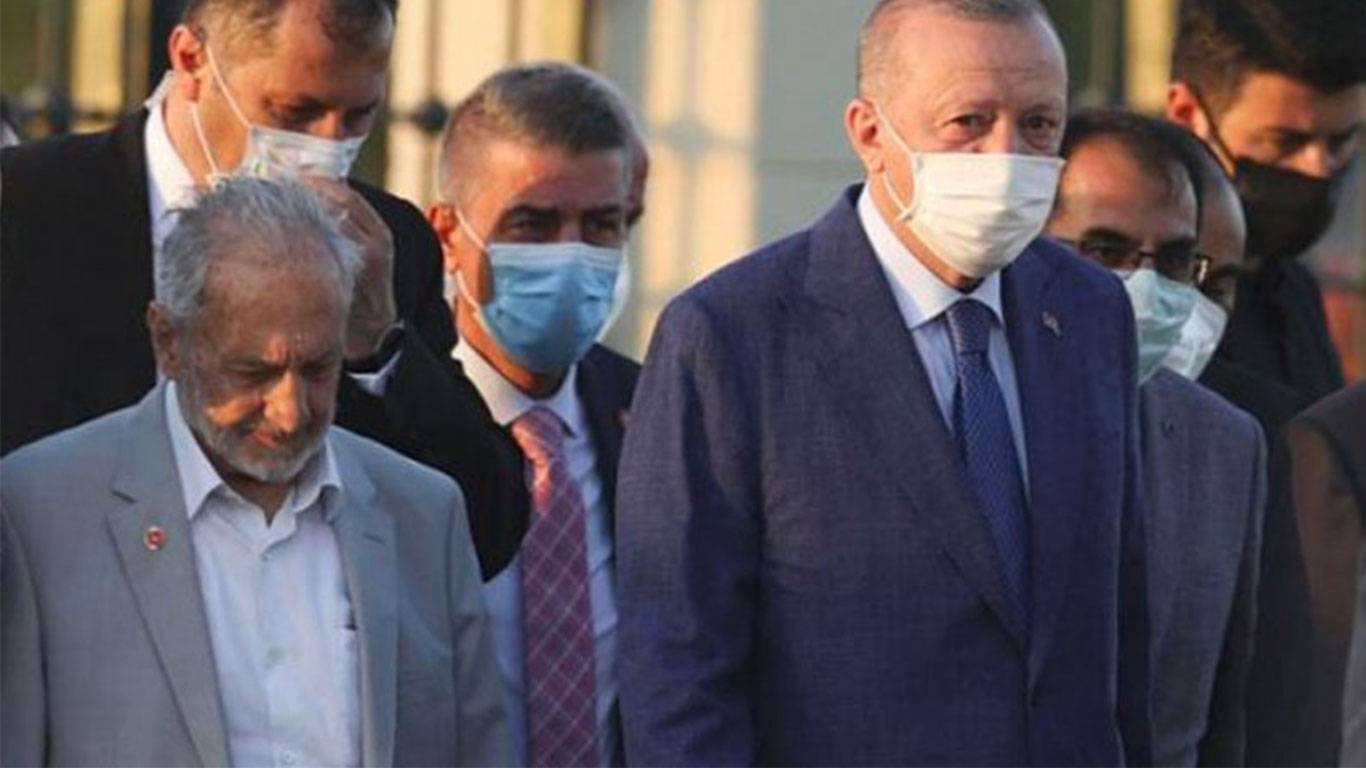 Oğuzhan Asiltürk hastaneye kaldırıldı!