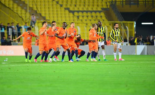 Başakşehir Fenerbahçe'yi 10-9 yendi