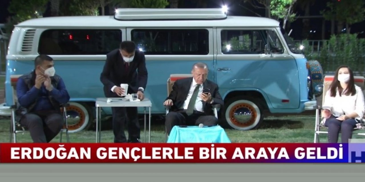Gençler AKP'ye karşı... Erdoğan'dan öğrencilere uyarı: Fenomenlerin yönlendirmesiyle asla fikir ve tutum belirlemeyin