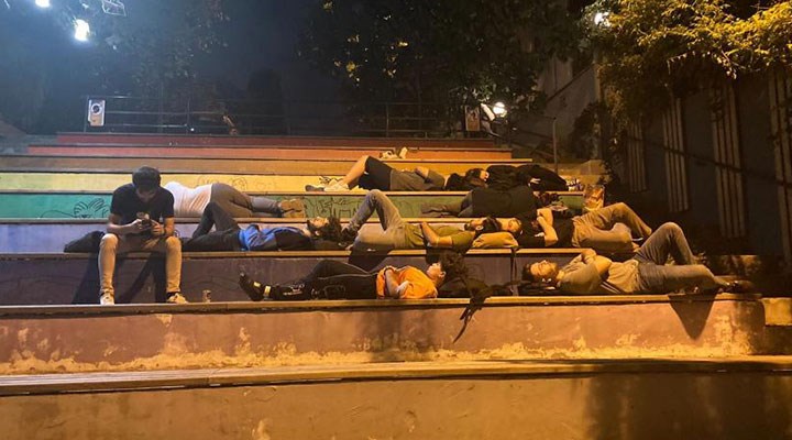 Üniversite öğrencilerinin sayısı artıyor...Yurtlarda yatak kapasiteleri düşüyor