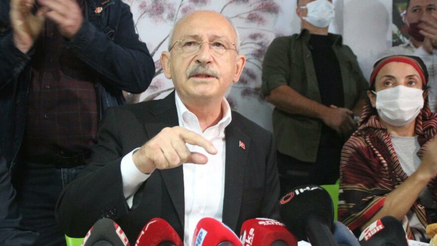 Kılıçdaroğlu Rize'de kaçak çayları yakacağını söyledi: "Rizelilerin oylarıyla iktidar olacağız"