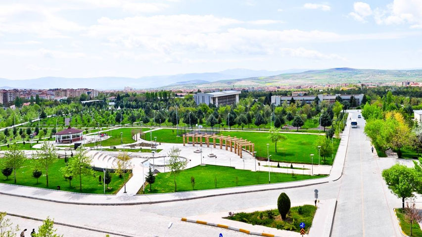 Üniversitelerden manzarlar: Kadro ilanları kişiye özel açılmış