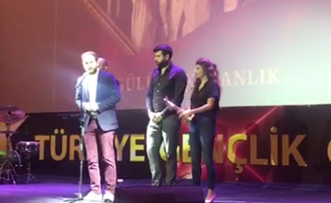 Ödül töreninde Taksim tepkisi: Dümdüz ettiniz!