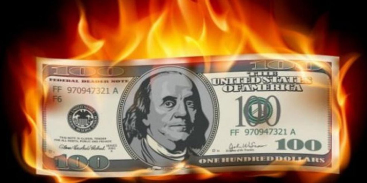 Dolar uçuyor! Ve dolar 9 lirayı gördü!