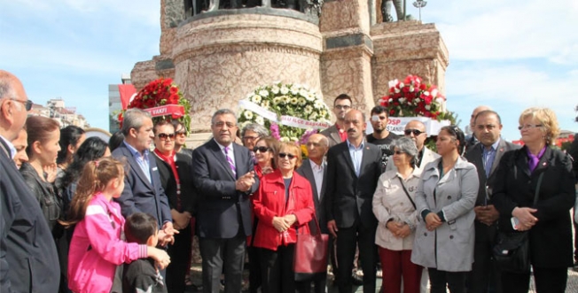 Taksim’deki resmi törende protokol yoktu