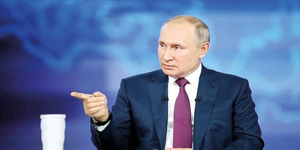 Putin'den tepki çeken açıklamalar : "Çocukları cinsiyetleri üzerinde bir seçim yapabileceklerine inandırmaya zorluyorlar"