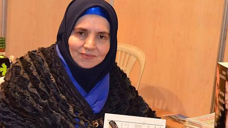 “Ölümüne AKP’liyim” diyen yazar Emine Şenlikoğlu şoke eden sözler: Deist adam kızıyla evlenebilir, sorun yok
