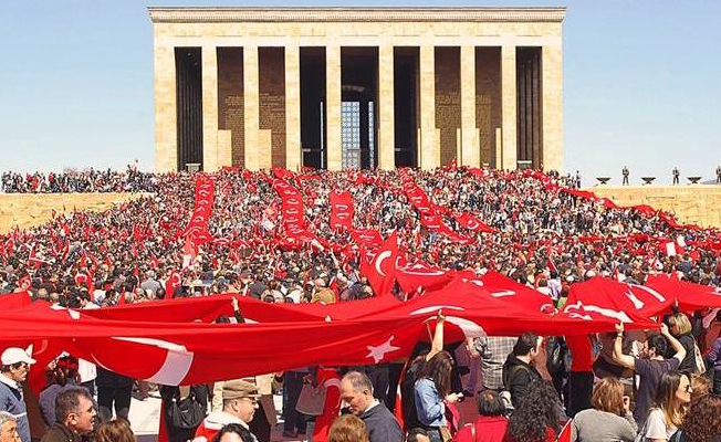 ÇYDD: Atatürk'e ve ailesine yönelik saldırılara karşı mücadele edeceğiz