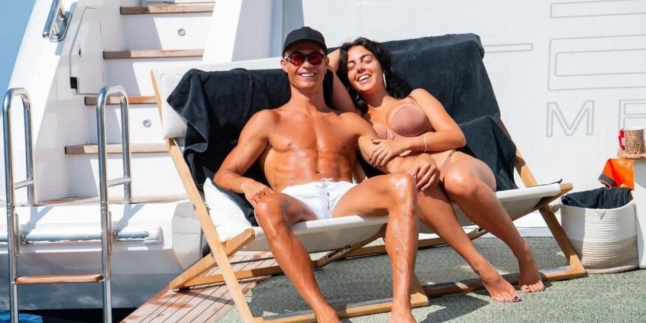 Cristiano Ronaldo ve sevgilisinden olay yatak pozu!
