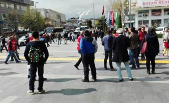 'Hayır' çalışmasına satırla saldıran şahsa tahliye
