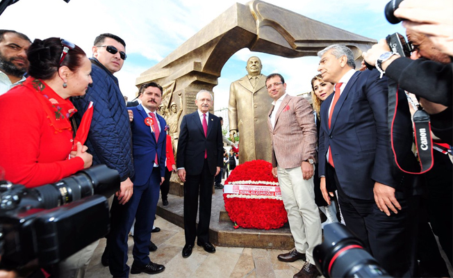 Atatürk'e iftiralar atılan programın moderatörünün AKP'li oğluna CHP'li Başkan'dan sert cevap: Görgüsüz cahiller