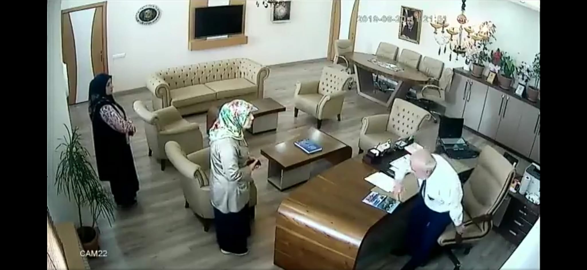 AKP'li başkandan şehit yakınına sendika baskısı!  "Ben dediğimi yaptırmazsam yaşatmam, alçak, terbiyesiz, ulan"