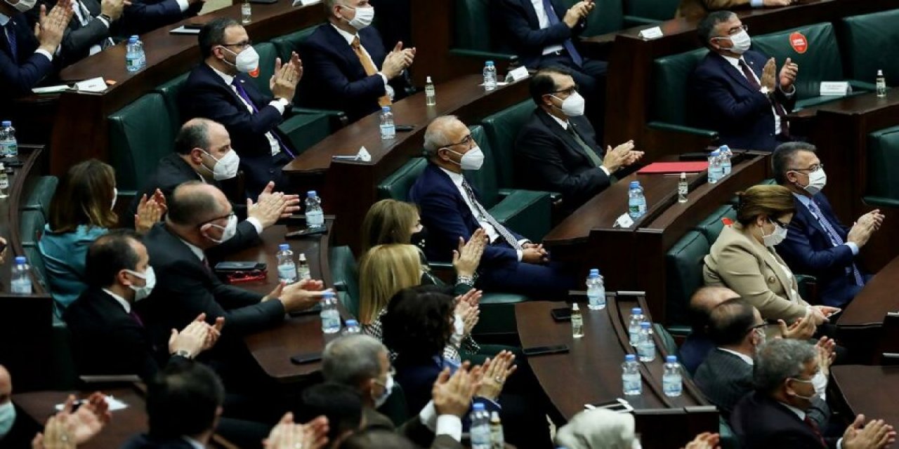 Türkiye bunu konuşuyor! Erdoğan faizi savundu... Bir tek o alkışlamadı!