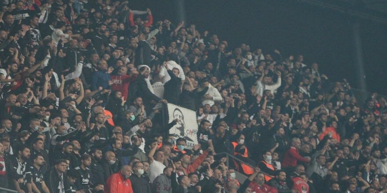 Beşiktaş’ta büyük tepki! Tüm takıma tepki, tek isme destek