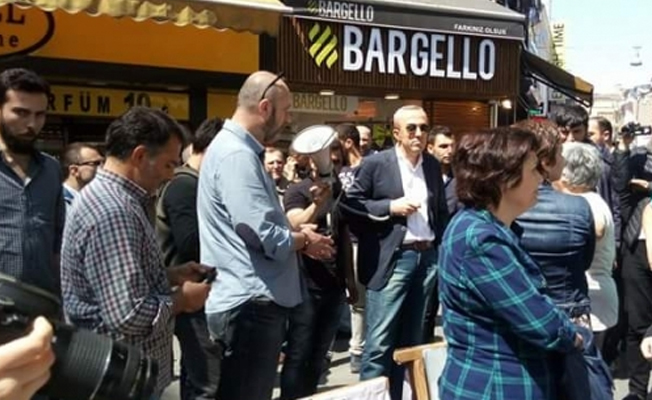 Açlık grevi nöbetine polis müdahalesi; gözaltılar var