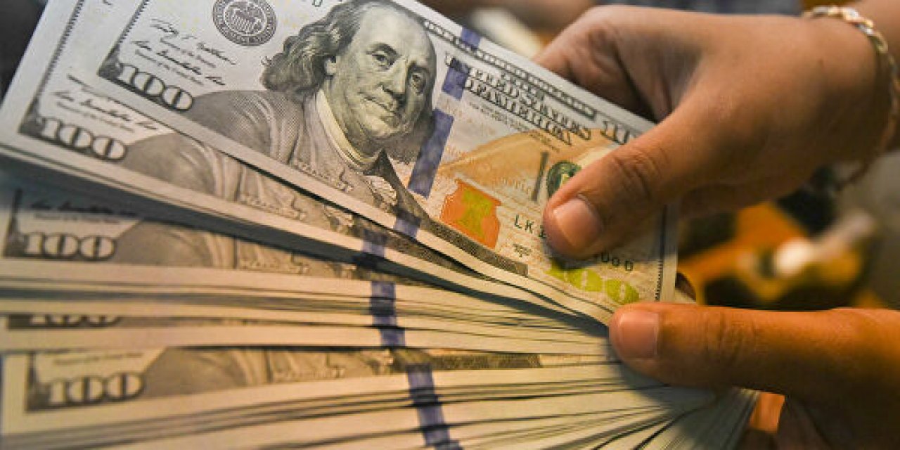 Ünlü bankadan flaş dolar tahmini!