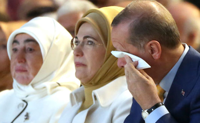 Erdoğan yine ağladı