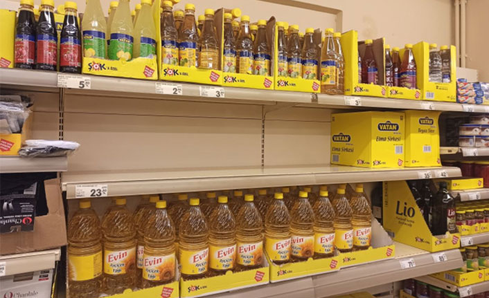 Satılan ürünlerin yerine yenisi gelmiyor: Marketlerin çaresi kotalı satış oldu