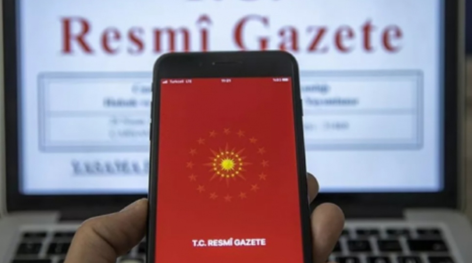 Gece yarısı flaş görevden almalar!