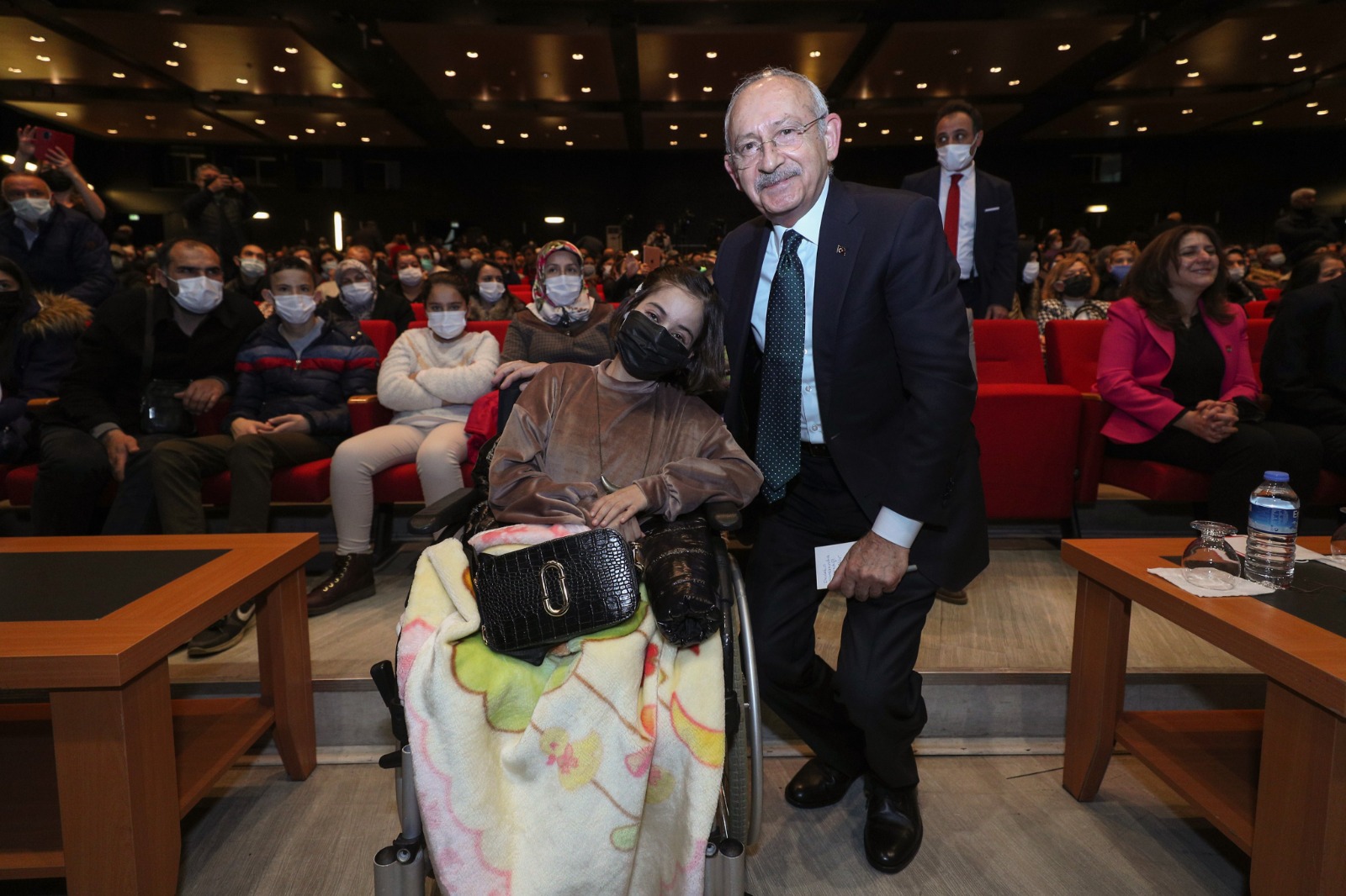 Kılıçdaroğlu: Torpili olan değil, olmayan işe alınacak