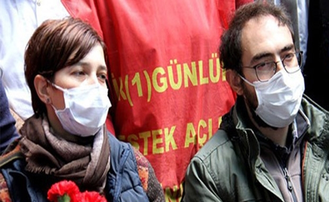 Nuriye Gülmen ve Semih Özakça'nın evine polis baskını