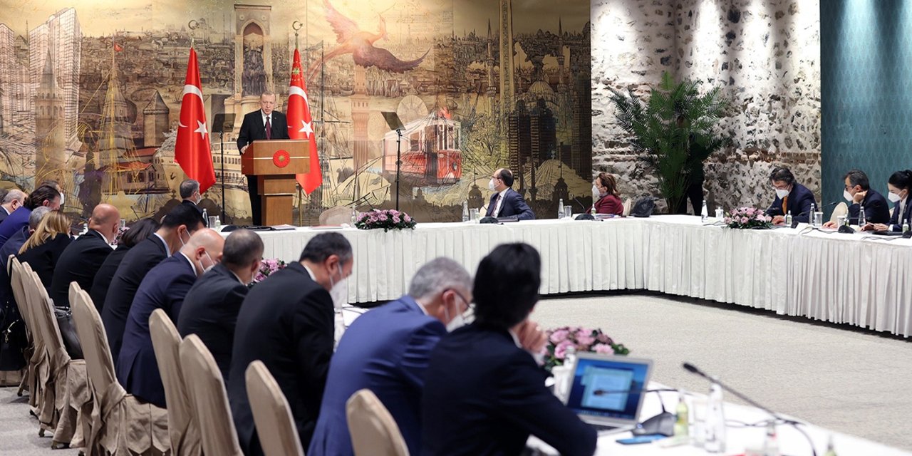 Japon ekonomi gazetesinin muhabiri konuşmaları aktardı! Basına kapalı görüşmede Kavcıoğlu ne dedi?