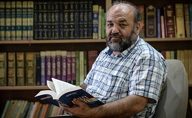 İhsan Eliaçık: Oruçlarımızı açlık grevlerine ithaf ediyoruz