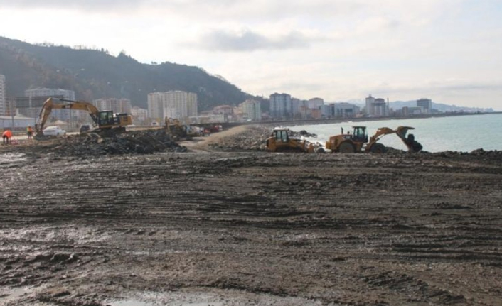 Şehir hastanesi inşası için deniz dolduruluyor: 8 milyon ton taş kullanılacak