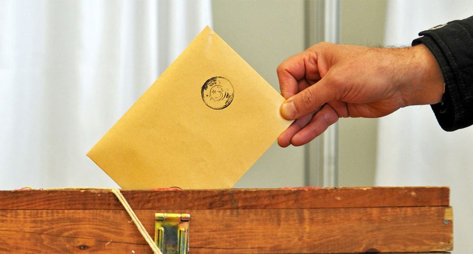 Bir araştırma daha gösterdi! AKP'nin oyları eriyor...