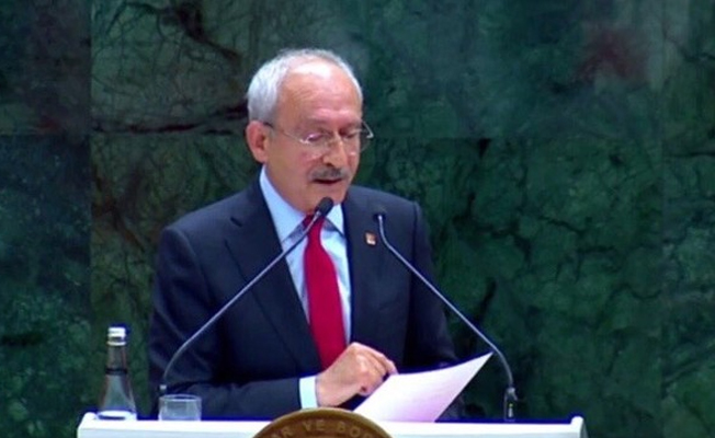 Kılıçdaroğlu kürsüye vura vura konuştu; FETÖ'cü siyasetçi yok mu