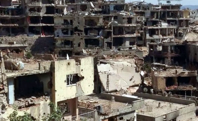 Sur'da yıkım başladı